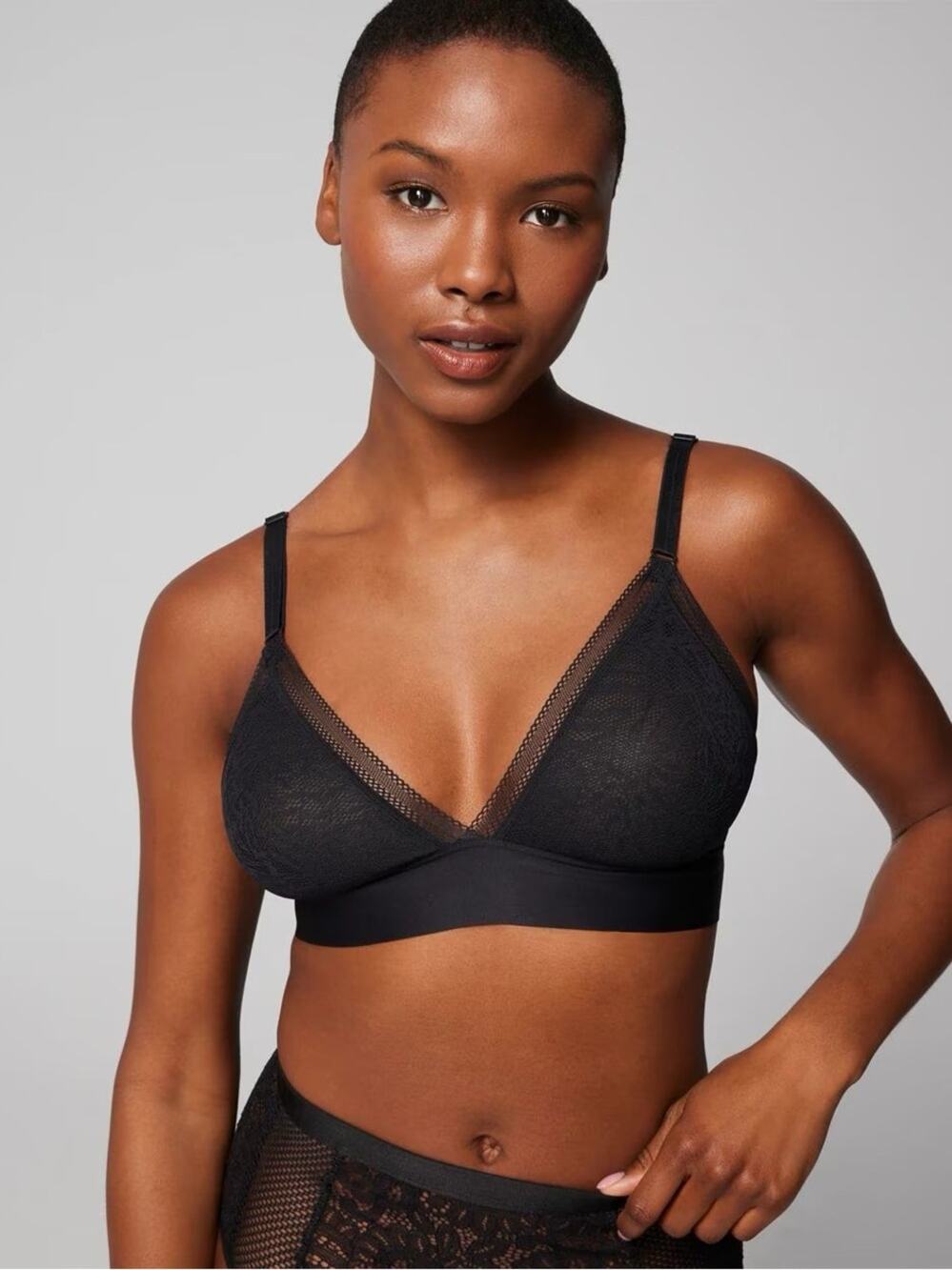 NEW Soma Triangle Lace Bralette in Black - Size S
